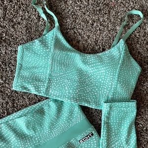 ECHT Athletic Workout Set - Leggings and Bra